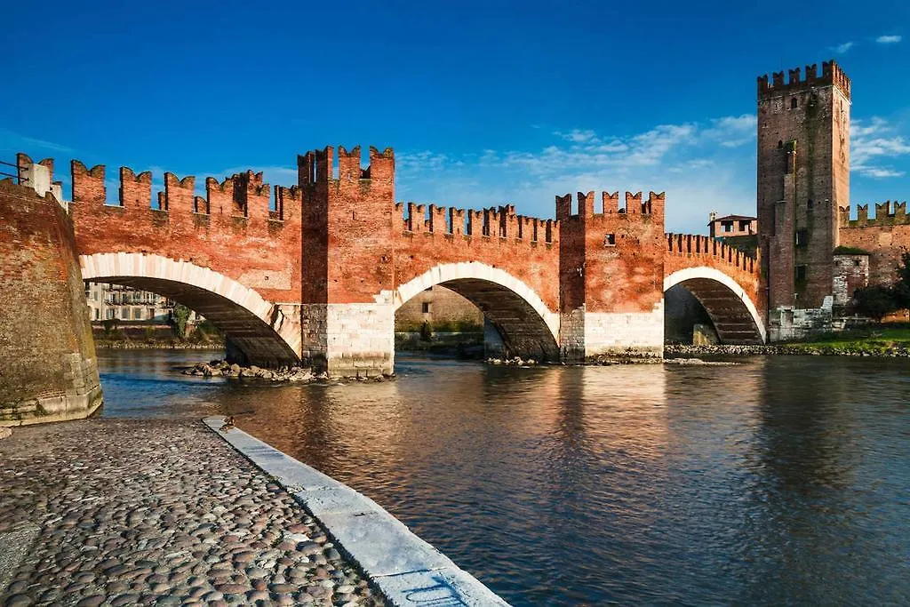 Villa Isidoro Ampio Parco ,Piscina Privata, Arte E Giochi , Fitness Verona 0*,  Italië